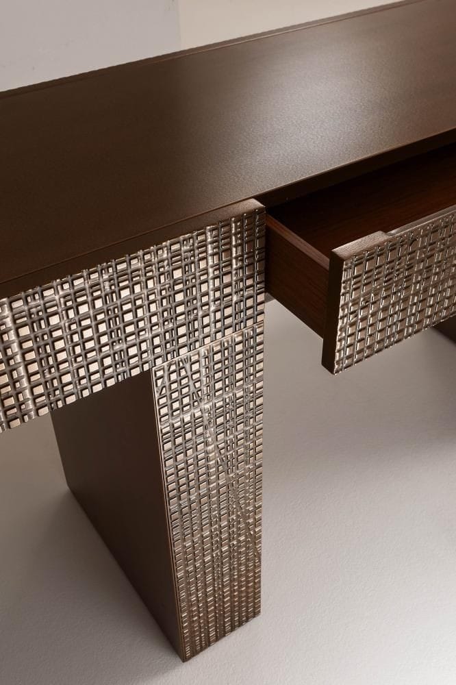 Metaluxe Image